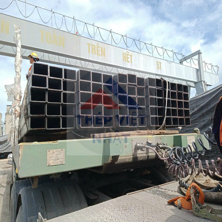 Thép hộp 40x40x5x6000mm Q355B