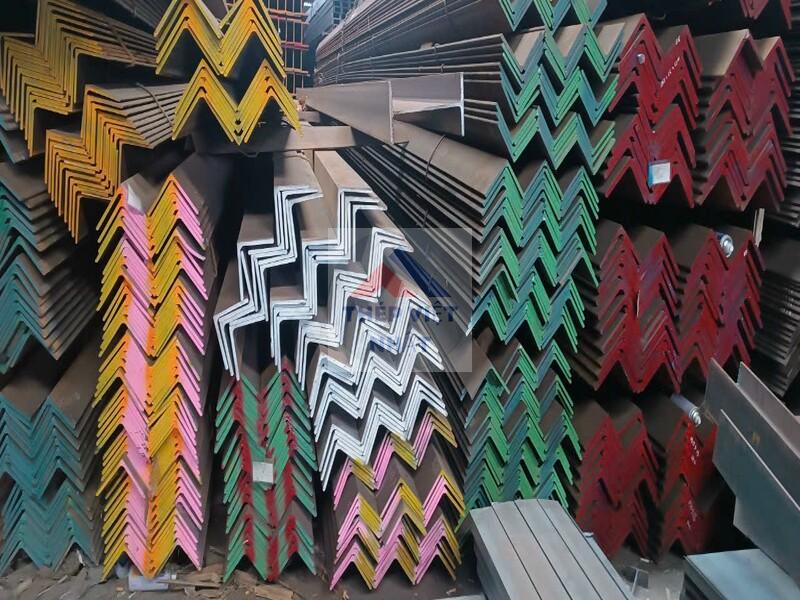 THÉP HÌNH V 90X90X8MM/ THÉP CHỮ V 90X90X8LI