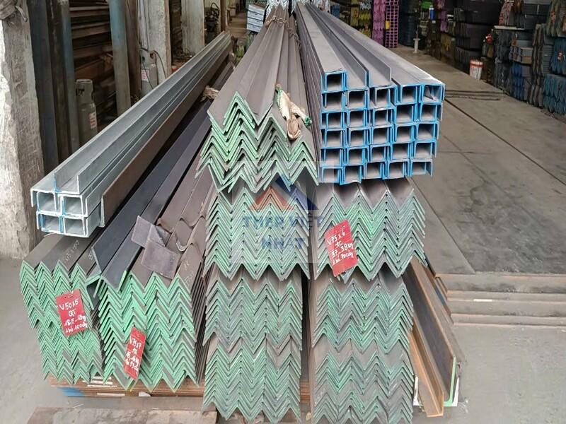 THÉP HÌNH V 30X30X2MM/ THÉP GÓC L 30X30X2LI