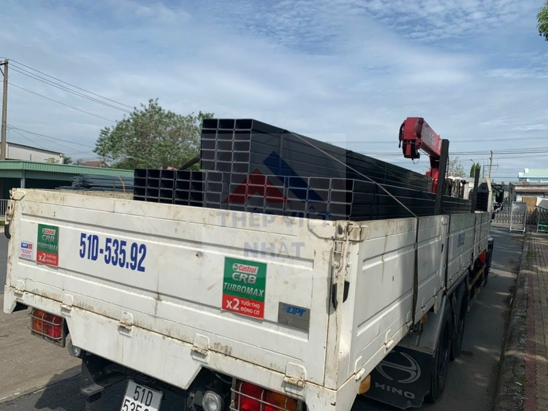 THÉP HỘP CHỮ NHẬT 100X200X4LI/ THÉP HỘP 100X200X4MM